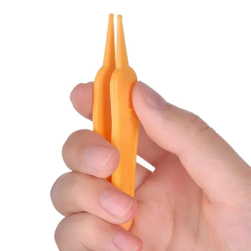 Tweezers Cleaning Forceps Baby Plastic Tweezers Nose Cleaner Tool